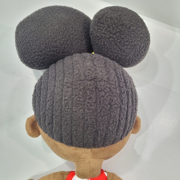 ADA TWIST SCIENTIST SINGING ADA PLUSH 17" NETFLIX TV SERIES - Picture 6 of 12